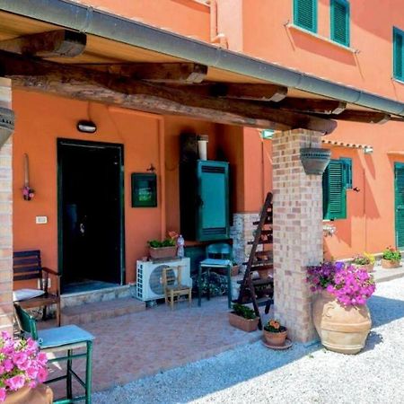 Borgo Montenero La Locanda Di Andrea Il Pescatore Bed & Breakfast エクステリア 写真